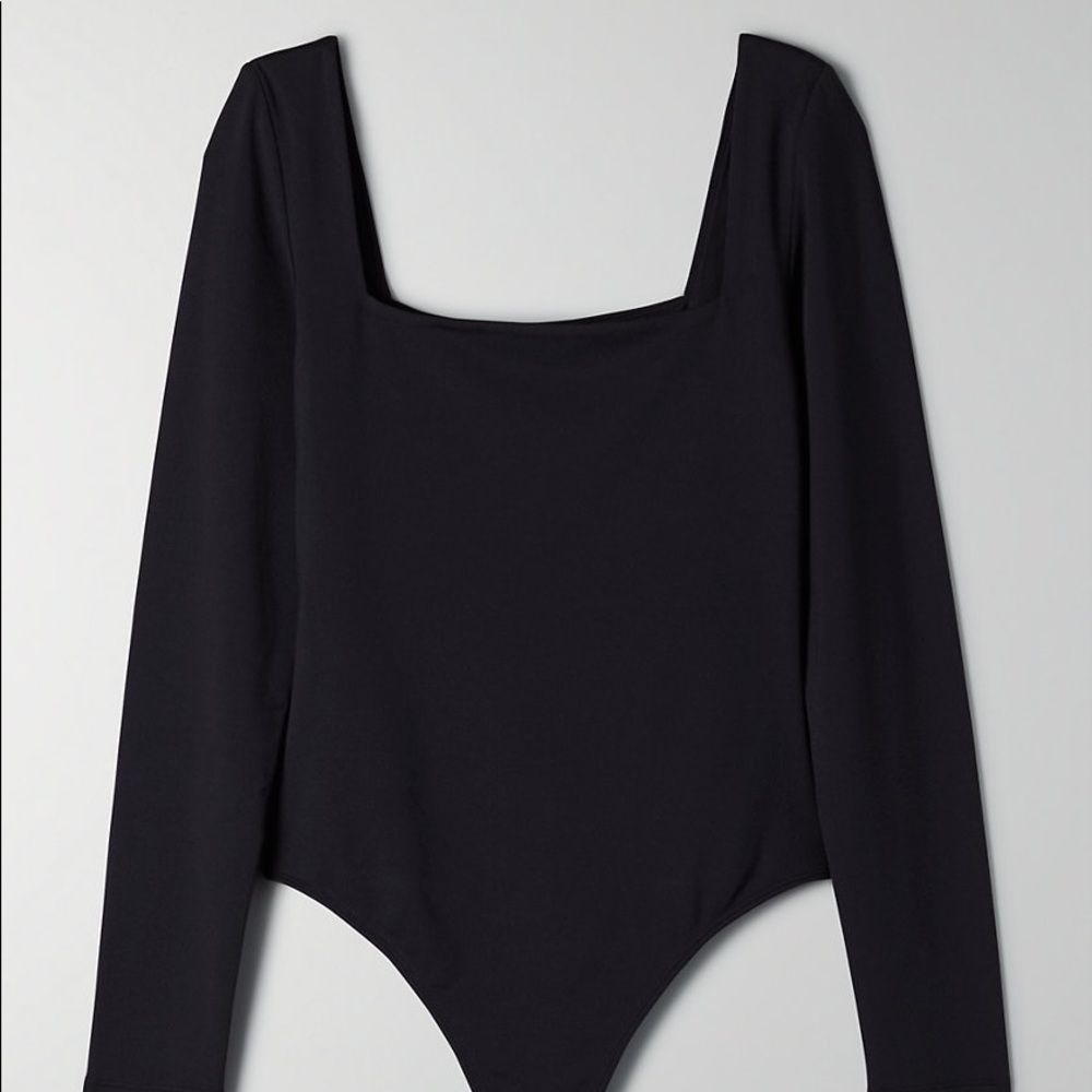 Babaton Contour Long sleeve Bodysuit